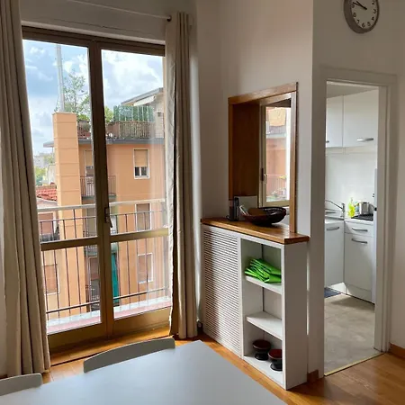 Apartment Bright Flat - Fashion & Design District Milan